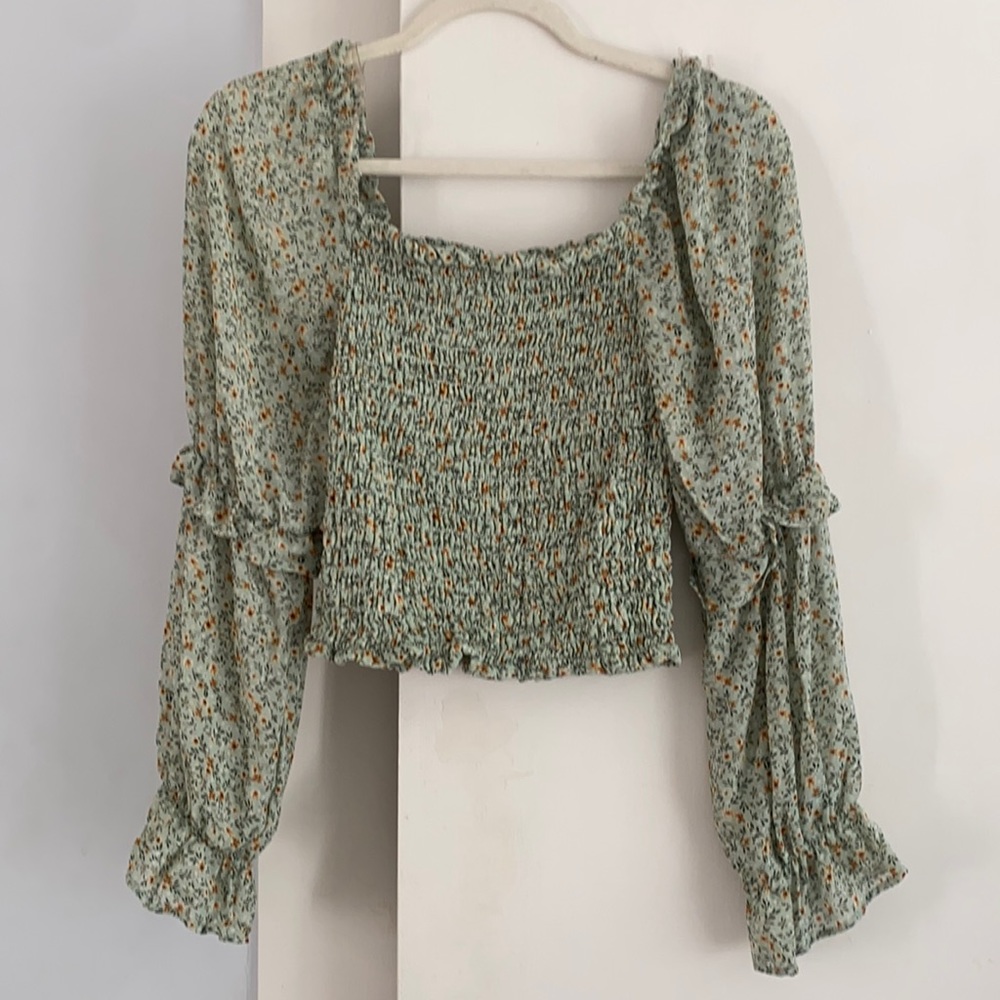 Wild fable shirt size medium